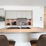 Wonderful New Apartment Close To The Beach